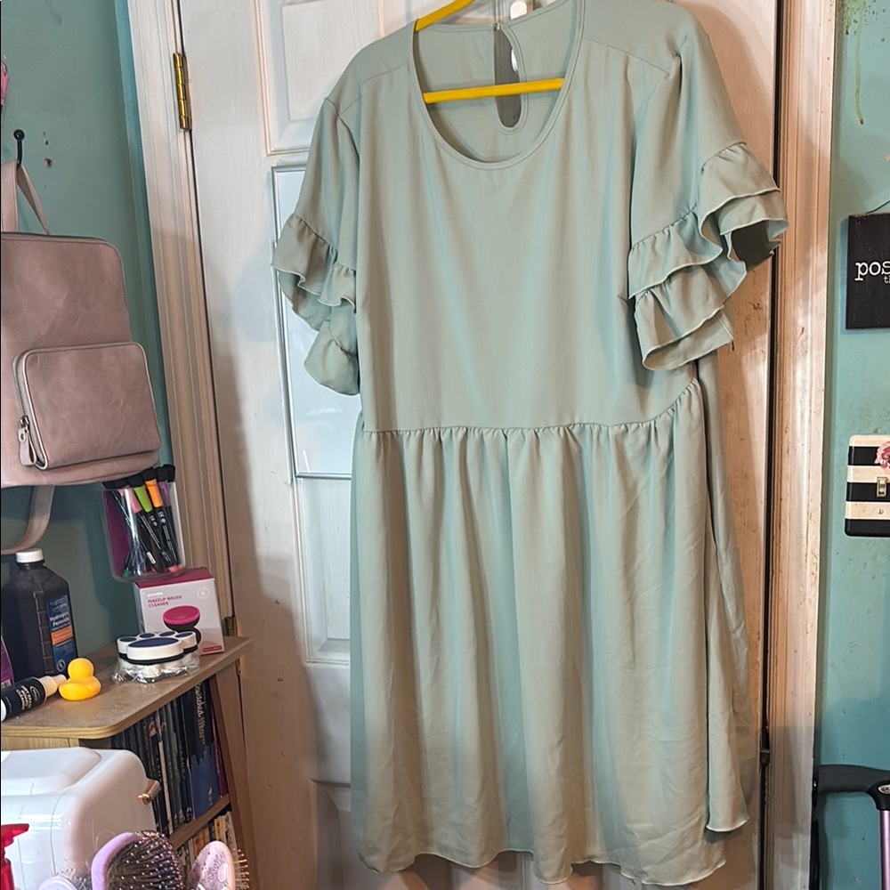 Size 3X Elegant Ruffle Sleeve Dress in Light Green